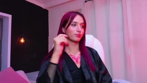 Snapshot of madame_lilith chatting on January 11, 5:07 pm madame lilith online show from January 11, 5:07 pm