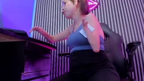 Madame online show from June 18, 6:12 pm