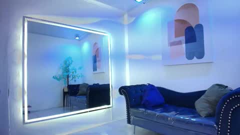 Snapshot of madame_scarllet chatting on March 3, 11:27 am Madame Scarllet online show from March 3, 11:27 am