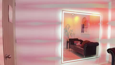 Madame Scarllet  online show from March 13, 11:28 am