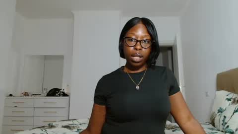 YourMadamIndigo online show from November 6, 8:54 pm