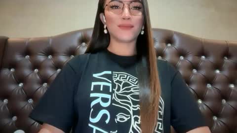 Alison Kloss online show from April 14, 11:33 pm