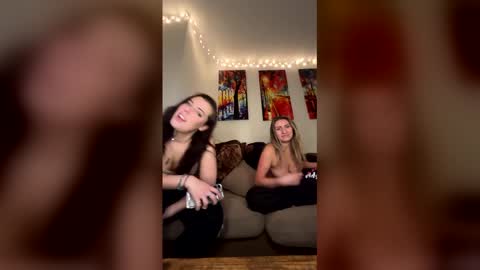 Snapshot of maddie_tha_baddie chatting on February 18, 4:30 am maddie_tha_baddie online show from February 18, 4:30 am
