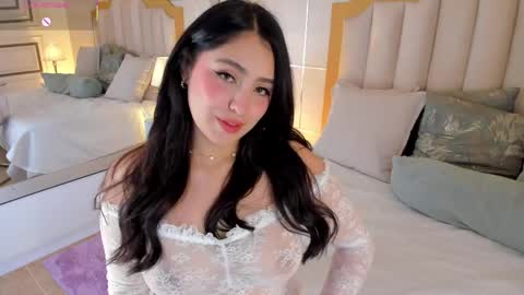    online show from April 1, 7:33 pm