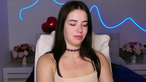 Snapshot of maddieperezz chatting on June 18, 4:46 am maddieperezz online show from June 18, 4:46 am