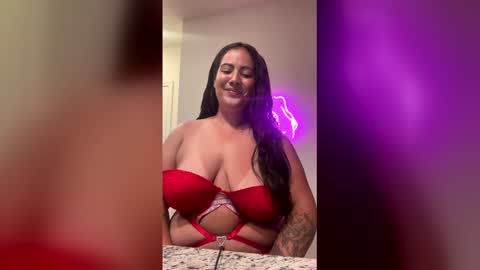 Snapshot of maddieswet chatting on June 9, 12:44 am maddieswet online show from June 9, 12:44 am