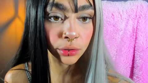 Maddie online show from January 17, 4:26 pm