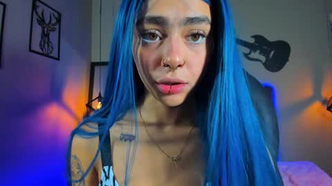 Maddie online show from February 5, 1:00 pm