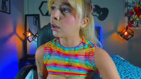 Maddie online show from March 7, 7:38 pm