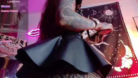 Snapshot of maddilust chatting on February 24, 1:31 pm Miss Lust online show from February 24, 1:31 pm