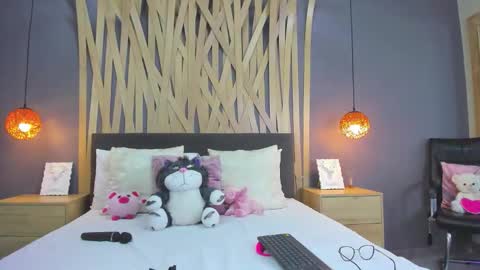 Madisson online show from March 16, 12:31 pm