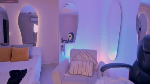 Snapshot of maddisonlowe chatting on January 14, 3:56 am Maddison online show from January 14, 3:56 am