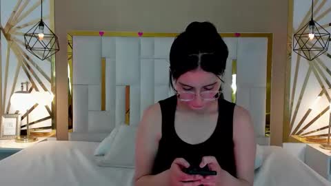 Maddy  online show from October 18, 11:49 pm