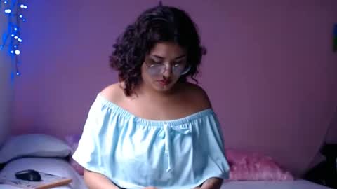 Maddy  online show from February 24, 8:14 pm