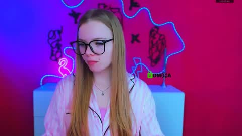 maddy moah online show from April 4, 5:27 am