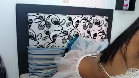 Maddy Parker  online show from December 9, 5:51 am