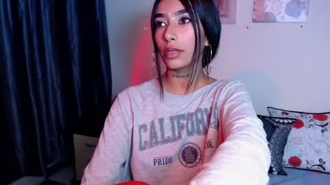 Maddy Parker  online show from February 5, 9:36 am