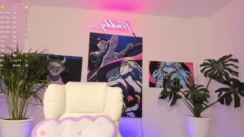 maddy_uwu online show from December 3, 8:05 am