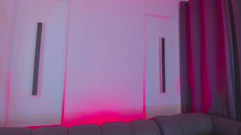 Maddy  online show from September 22, 8:22 pm