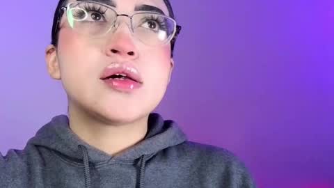 Snapshot of maddyghost chatting on September 21, 5:58 pm   Please followme and rate me your thumbs up online show from September 21, 5:58 pm