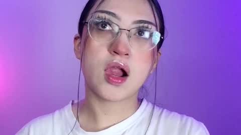 Snapshot of maddyghost chatting on September 26, 10:25 pm   Please followme and rate me your thumbs up online show from September 26, 10:25 pm