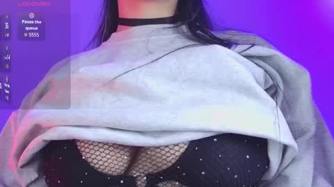 Snapshot of maddyghost chatting on October 6, 10:40 pm   Please followme and rate me your thumbs up online show from October 6, 10:40 pm