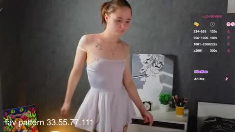 Snapshot of maddykatesshow chatting on May 17, 1:25 am Maddy Kate redhead online show from May 17, 1:25 am