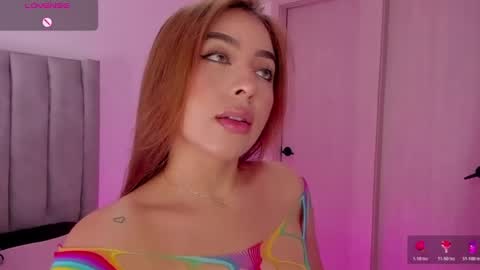 Snapshot of maddylennon chatting on June 28, 10:38 pm Lina online show from June 28, 10:38 pm