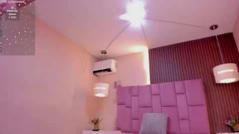 Maddy  online show from April 18, 2:48 am