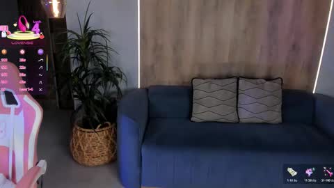 Maddy Owens online show from March 6, 11:17 am