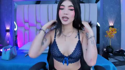 Snapshot of maddyperez8 chatting on May 30, 8:17 pm BELLA online show from May 30, 8:17 pm