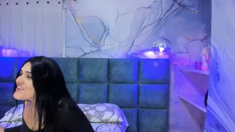 Snapshot of maddysexx_ chatting on April 23, 11:42 am Maddy online show from April 23, 11:42 am