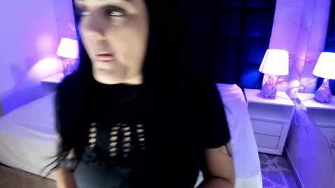Snapshot of maddysexx_ chatting on June 2, 11:34 am Maddy online show from June 2, 11:34 am