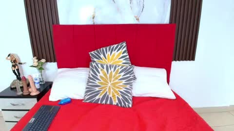 maddysonmiller_ online show from July 28, 4:39 pm