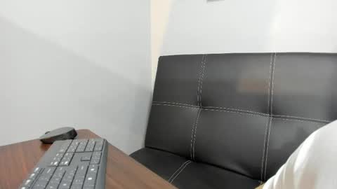 Madelaine  online show from May 20, 10:21 am