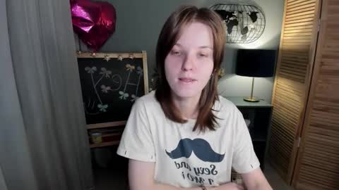 Snapshot of madelaines chatting on November 9, 9:18 am madelaines online show from November 9, 9:18 am