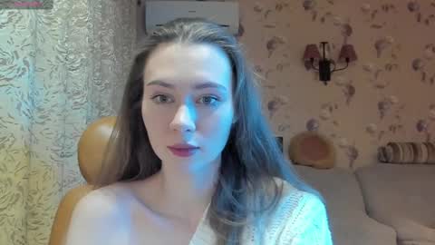 Snapshot of madeleinequincy chatting on January 17, 1:47 am madeleinequincy online show from January 17, 1:47 am