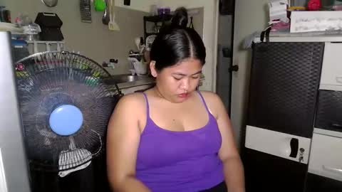 madelline2001 online show from April 3, 5:49 am