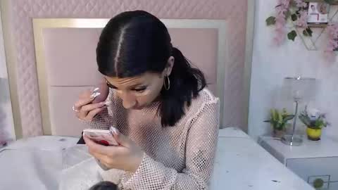 madhison_5 online show from March 21, 12:54 pm