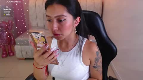 Snapshot of madhison_klain_s chatting on September 26, 8:46 pm Madhison online show from September 26, 8:46 pm