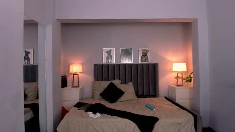 Madie  online show from September 22, 11:45 am