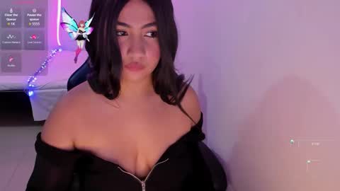 Madisson Smith  online show from November 30, 9:35 am