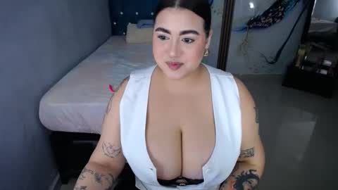 Snapshot of madinsoncopper chatting on November 26, 4:57 am madinsoncopper online show from November 26, 4:57 am