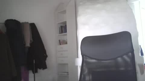 madio1187940 online show from September 23, 4:10 pm