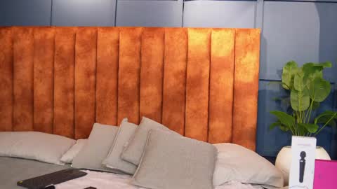 Madison Flamee online show from May 7, 7:14 am