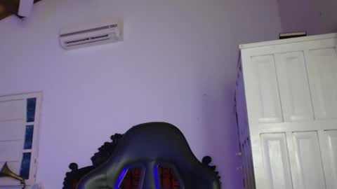 Ig madis0nbyers online show from April 14, 12:49 am