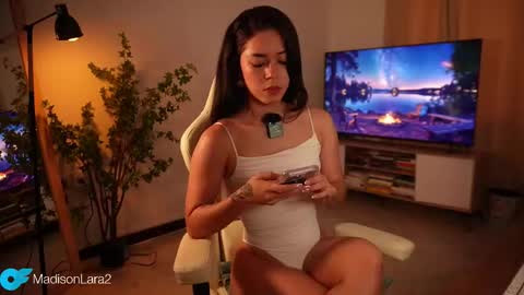 madisonlara online show from November 16, 4:01 pm