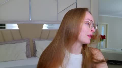 Maddy online show from April 8, 5:18 am