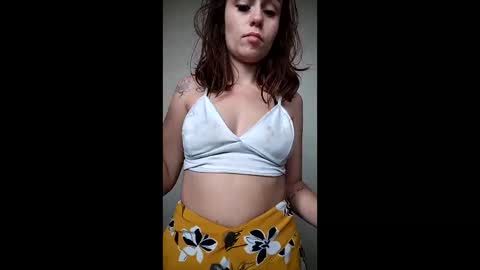 My name is madi Lushdomi is activeThere are legends that in this room all your wishes can come true  Private is Open online show from May 27, 7:22 pm