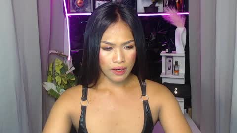 MADISONWILL online show from April 10, 6:34 pm